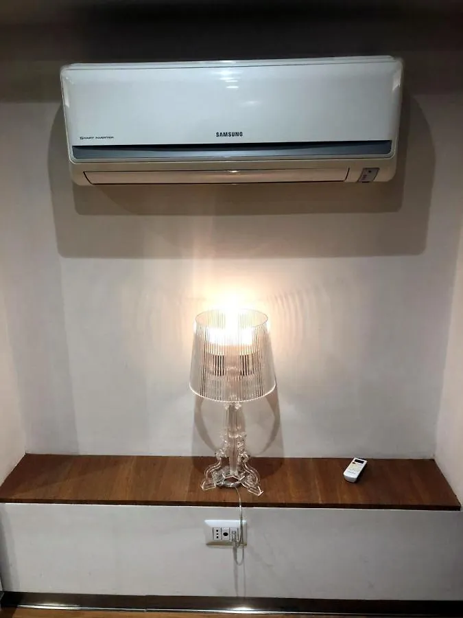 バーリ Artist Loft House Bed & Breakfast イタリア